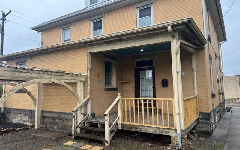 201 Thompson St, Latrobe, 15650, ,Multi-unit,For Sale,Thompson St,1702697