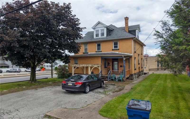 201 Thompson St, Latrobe, 15650, ,Multi-unit,For Sale,Thompson St,1702697