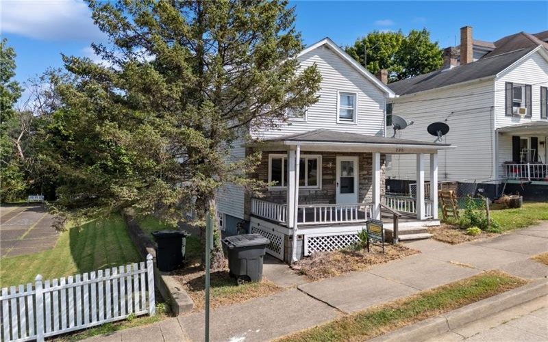 220 ONEIDA STREET, MONESSEN, 15062, 3 Bedrooms Bedrooms, 7 Rooms Rooms,1 BathroomBathrooms,Residential,For Sale,ONEIDA STREET,1716092