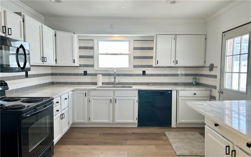 403 Lowell Street, Vandergrift, 15690, 4 Bedrooms Bedrooms, ,2 BathroomsBathrooms,Residential,For Sale,Lowell Street,1716161