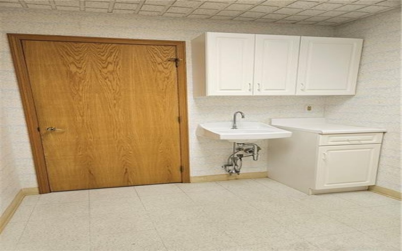 911 Ligonier St. Suite 004, Latrobe, 15650, ,Commercial-industrial-business,For Sale,Ligonier St. Suite 004,1703055
