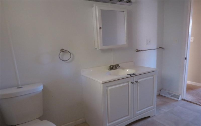 21 Daisytown Rd, Daisytown, 15427, 3 Bedrooms Bedrooms, 6 Rooms Rooms,2 BathroomsBathrooms,Residential,For Sale,Daisytown Rd,1703363