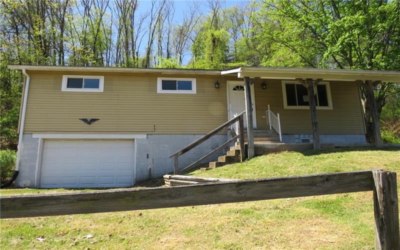 21 Daisytown Rd, Daisytown, 15427, 3 Bedrooms Bedrooms, 6 Rooms Rooms,2 BathroomsBathrooms,Residential,For Sale,Daisytown Rd,1703363