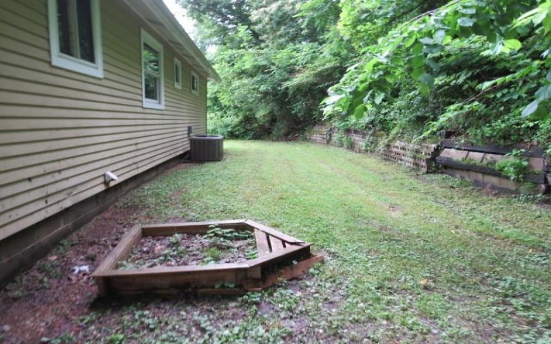 21 Daisytown Rd, Daisytown, 15427, 3 Bedrooms Bedrooms, 6 Rooms Rooms,2 BathroomsBathrooms,Residential,For Sale,Daisytown Rd,1703363