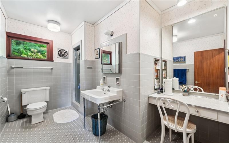 428 Jefferson School Road, Ligonier, 15658, 8 Bedrooms Bedrooms, 14 Rooms Rooms,5.2 BathroomsBathrooms,Residential,For Sale,Jefferson School Road,1703503