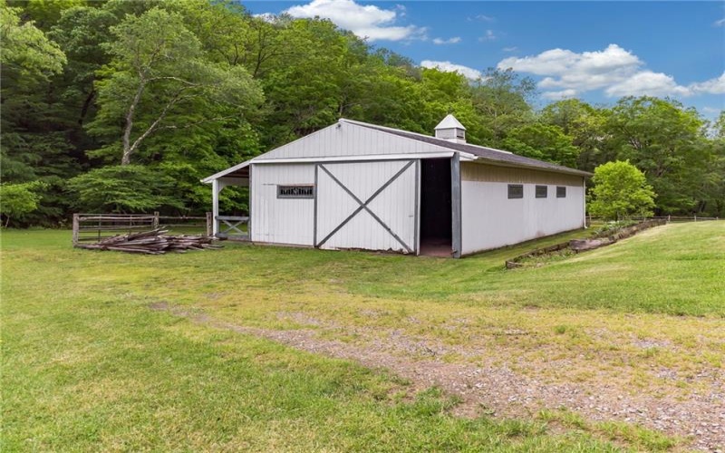 428 Jefferson School Road, Ligonier, 15658, 8 Bedrooms Bedrooms, 14 Rooms Rooms,5.2 BathroomsBathrooms,Residential,For Sale,Jefferson School Road,1703503