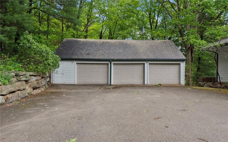 428 Jefferson School Road, Ligonier, 15658, 8 Bedrooms Bedrooms, 14 Rooms Rooms,5.2 BathroomsBathrooms,Residential,For Sale,Jefferson School Road,1703503