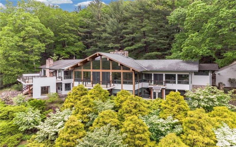 428 Jefferson School Road, Ligonier, 15658, 8 Bedrooms Bedrooms, 14 Rooms Rooms,5.2 BathroomsBathrooms,Residential,For Sale,Jefferson School Road,1703503
