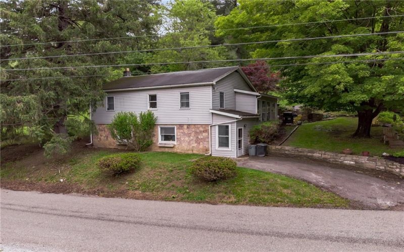 428 Jefferson School Road, Ligonier, 15658, 8 Bedrooms Bedrooms, 14 Rooms Rooms,5.2 BathroomsBathrooms,Residential,For Sale,Jefferson School Road,1703503