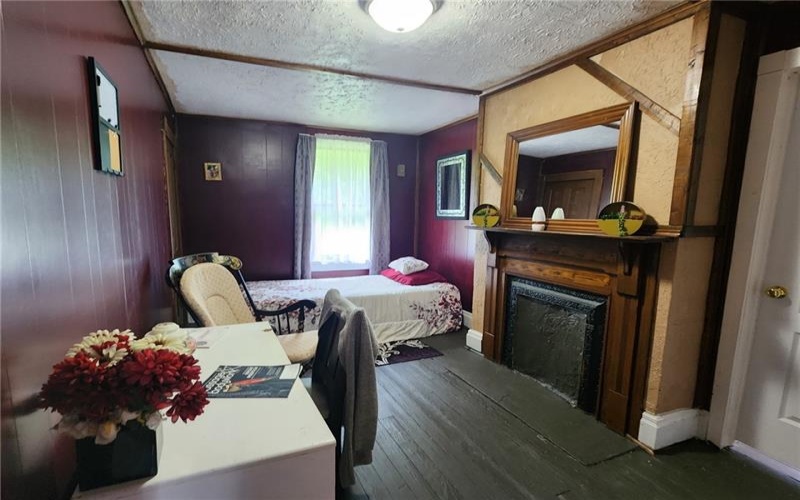 534 Broadway St, Masontown, 15461, 4 Bedrooms Bedrooms, 8 Rooms Rooms,1 BathroomBathrooms,Residential,For Sale,Broadway St,1703706