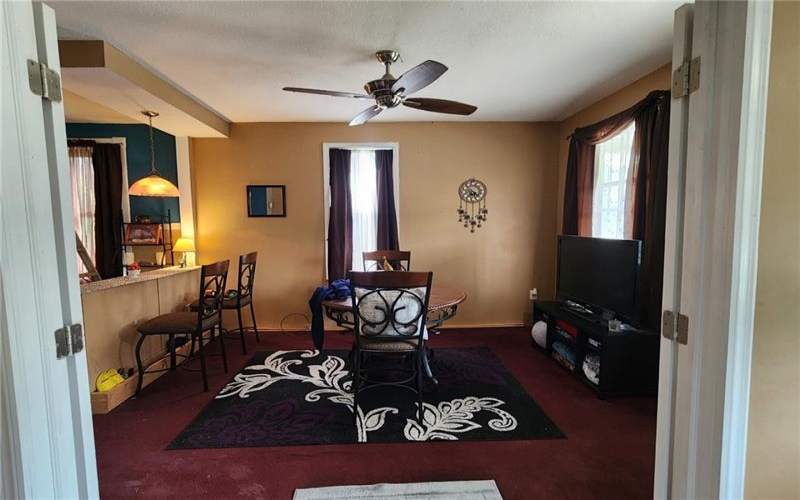 534 Broadway St, Masontown, 15461, 4 Bedrooms Bedrooms, 8 Rooms Rooms,1 BathroomBathrooms,Residential,For Sale,Broadway St,1703706