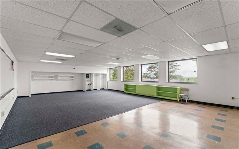1530 Hillcrest Ave, Washington, 15301, ,Commercial-industrial-business,For Sale,Hillcrest Ave,1703778