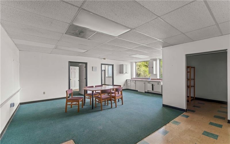 1530 Hillcrest Ave, Washington, 15301, ,Commercial-industrial-business,For Sale,Hillcrest Ave,1703778