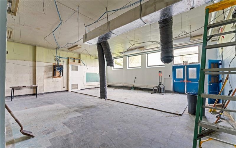 1530 Hillcrest Ave, Washington, 15301, ,Commercial-industrial-business,For Sale,Hillcrest Ave,1703778