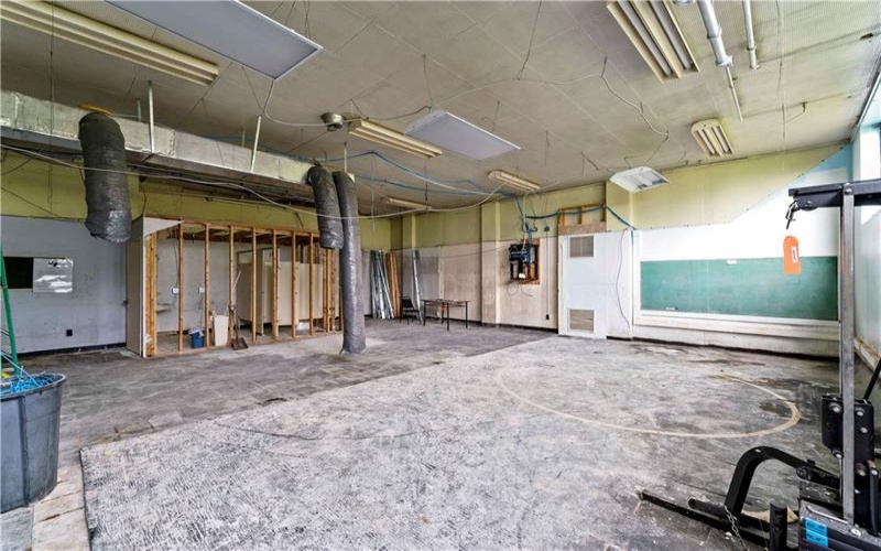 1530 Hillcrest Ave, Washington, 15301, ,Commercial-industrial-business,For Sale,Hillcrest Ave,1703778
