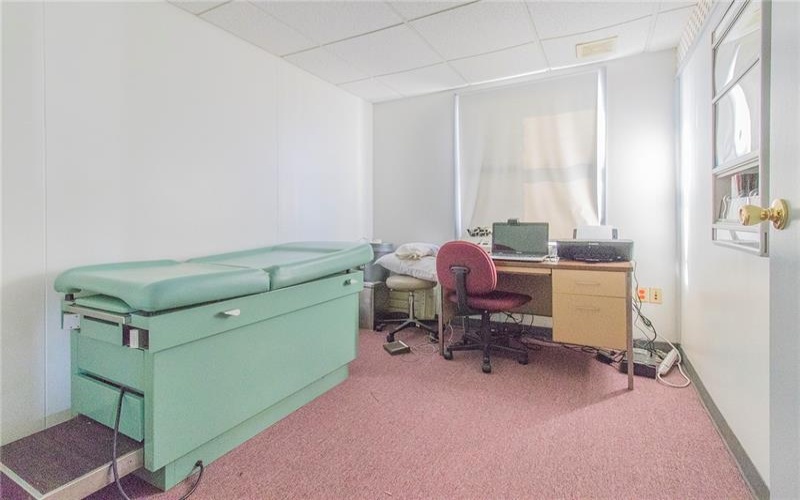 322-326 Unity Plaza, Latrobe, 15650, ,Commercial-industrial-business,For Sale,Unity Plaza,1703958