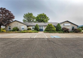 322-326 Unity Plaza, Latrobe, 15650, ,Commercial-industrial-business,For Sale,Unity Plaza,1703958