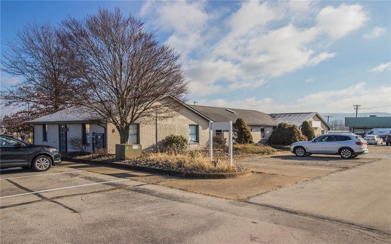 322-326 Unity Plaza, Latrobe, 15650, ,Commercial-industrial-business,For Sale,Unity Plaza,1703958