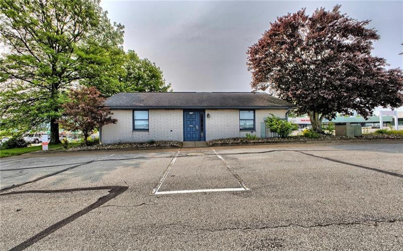 322-326 Unity Plaza, Latrobe, 15650, ,Commercial-industrial-business,For Sale,Unity Plaza,1703958