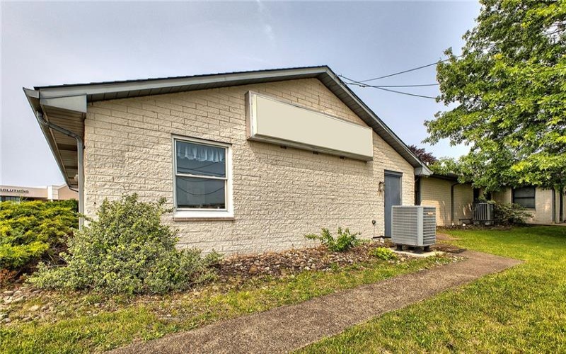 322-326 Unity Plaza, Latrobe, 15650, ,Commercial-industrial-business,For Sale,Unity Plaza,1703958