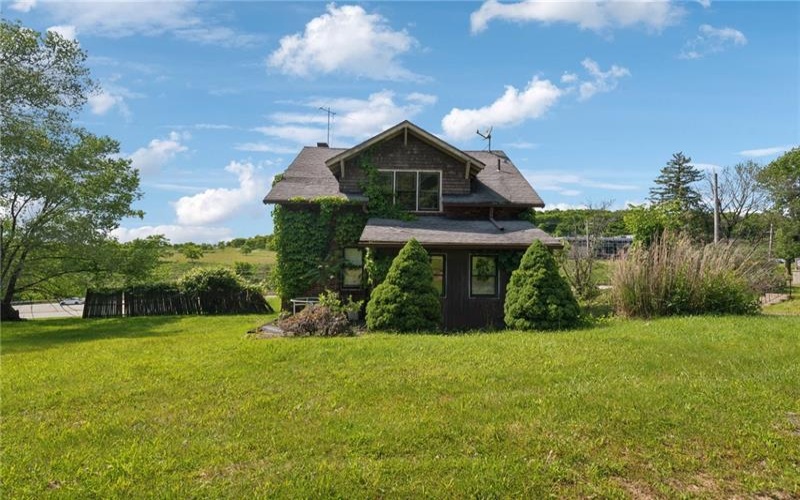 920 WASHINGTON ROAD, Washington, 15301, 3 Bedrooms Bedrooms, ,1 BathroomBathrooms,Residential,For Sale,WASHINGTON ROAD,1704212