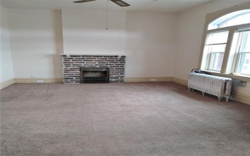 41 Morgantown Street, Uniontown, 15401, 1 Bedroom Bedrooms, ,1 BathroomBathrooms,Lease,For Rent,Morgantown Street,1704221