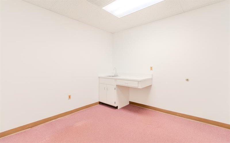 1027 Main St, Mount Pleasant, 15666, ,Commercial-industrial-business,For Sale,Main St,1704814