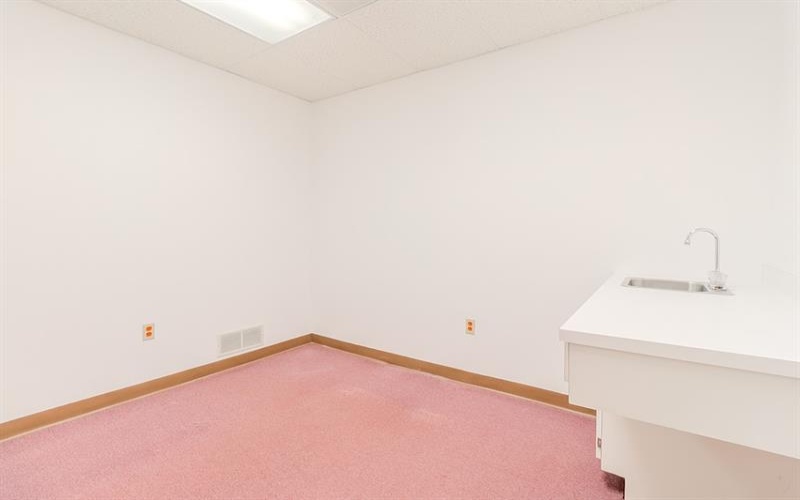 1027 Main St, Mount Pleasant, 15666, ,Commercial-industrial-business,For Sale,Main St,1704814