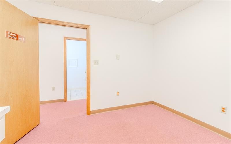 1027 Main St, Mount Pleasant, 15666, ,Commercial-industrial-business,For Sale,Main St,1704814