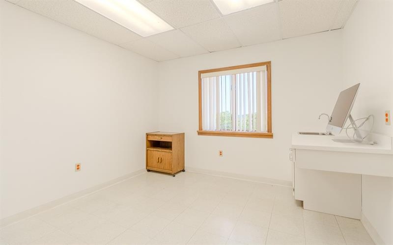 1027 Main St, Mount Pleasant, 15666, ,Commercial-industrial-business,For Sale,Main St,1704814