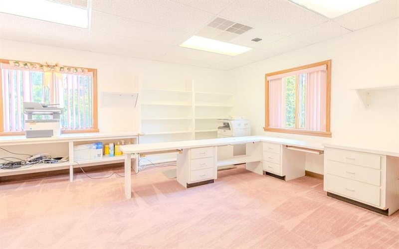 1027 Main St, Mount Pleasant, 15666, ,Commercial-industrial-business,For Sale,Main St,1704814