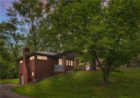 9830 DON DRIVE, Irwin, 15642, 3 Bedrooms Bedrooms, 10 Rooms Rooms,2 BathroomsBathrooms,Residential,For Sale,DON DRIVE,1704964