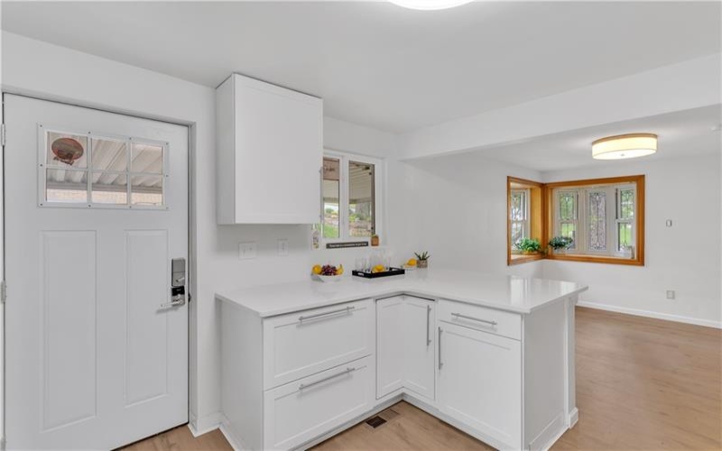 9830 DON DRIVE, Irwin, 15642, 3 Bedrooms Bedrooms, 10 Rooms Rooms,2 BathroomsBathrooms,Residential,For Sale,DON DRIVE,1704964