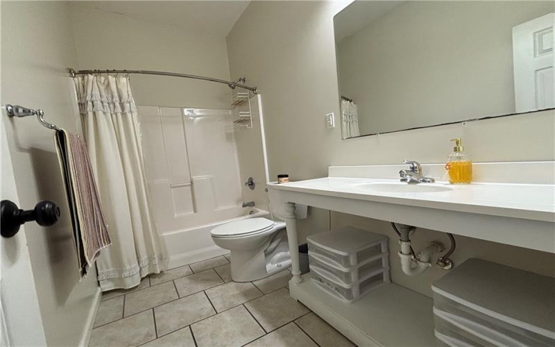 214 3rd St, California, 15419, 4 Bedrooms Bedrooms, ,2 BathroomsBathrooms,Lease,For Rent,3rd St,1705655