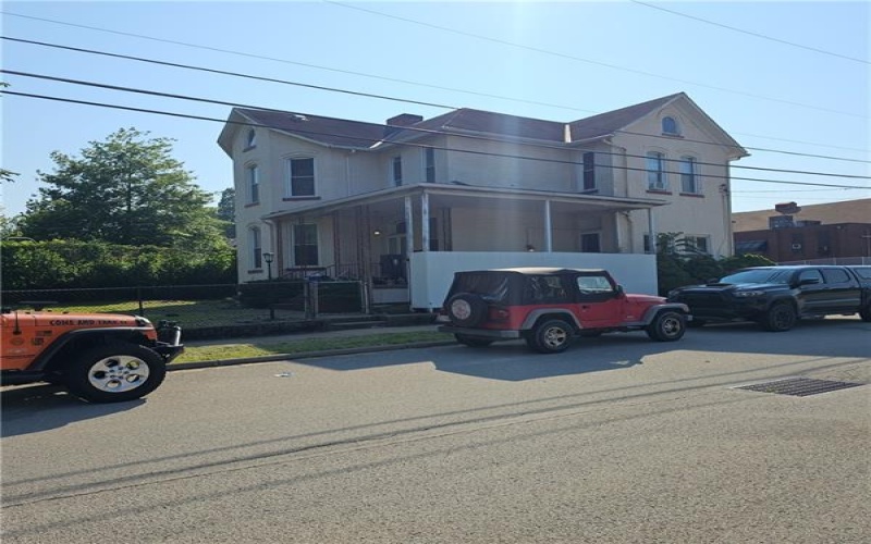52 Mount Vernon Ave, Uniontown, 15401, 4 Bedrooms Bedrooms, 8 Rooms Rooms,2 BathroomsBathrooms,Residential,For Sale,Mount Vernon Ave,1705731