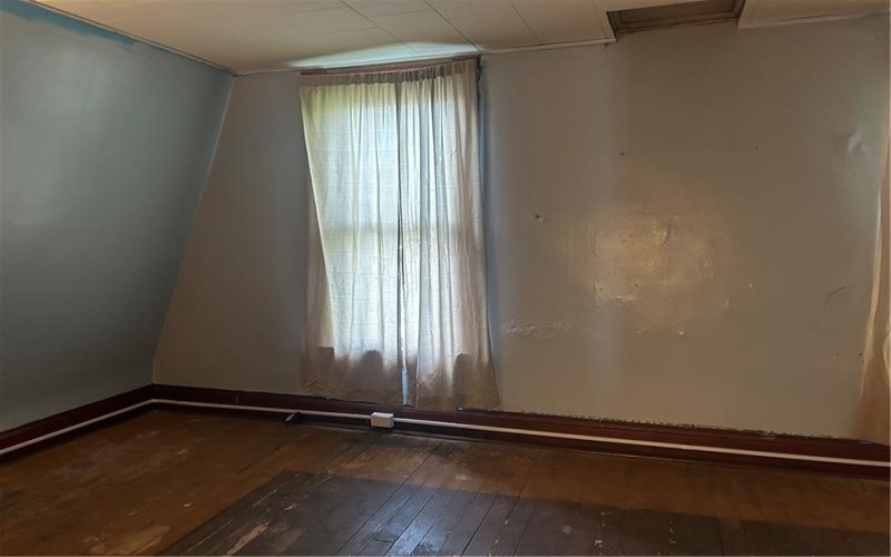 511 Arthur Avenue, Scottdale, 15683, 4 Bedrooms Bedrooms, 8 Rooms Rooms,1 BathroomBathrooms,Residential,For Sale,Arthur Avenue,1705793