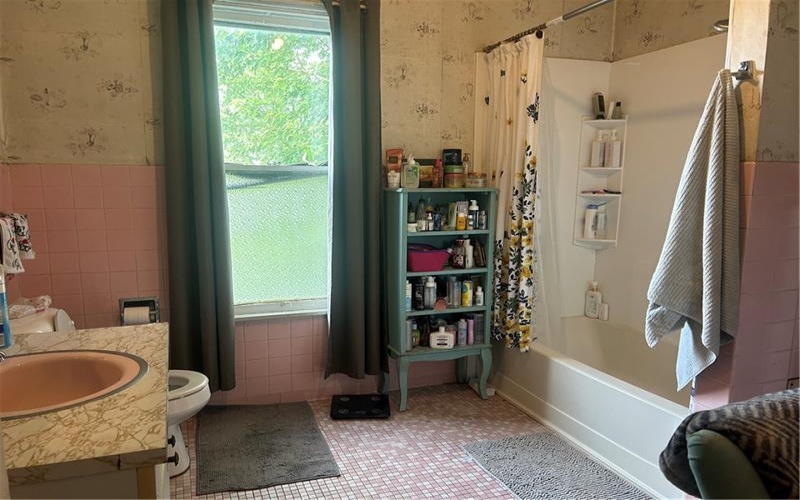 511 Arthur Avenue, Scottdale, 15683, 4 Bedrooms Bedrooms, 8 Rooms Rooms,1 BathroomBathrooms,Residential,For Sale,Arthur Avenue,1705793