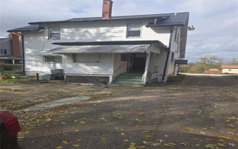 615 Morgantown Road, Uniontown, 15401, 4 Bedrooms Bedrooms, 9 Rooms Rooms,1.1 BathroomsBathrooms,Residential,For Sale,Morgantown Road,1705857