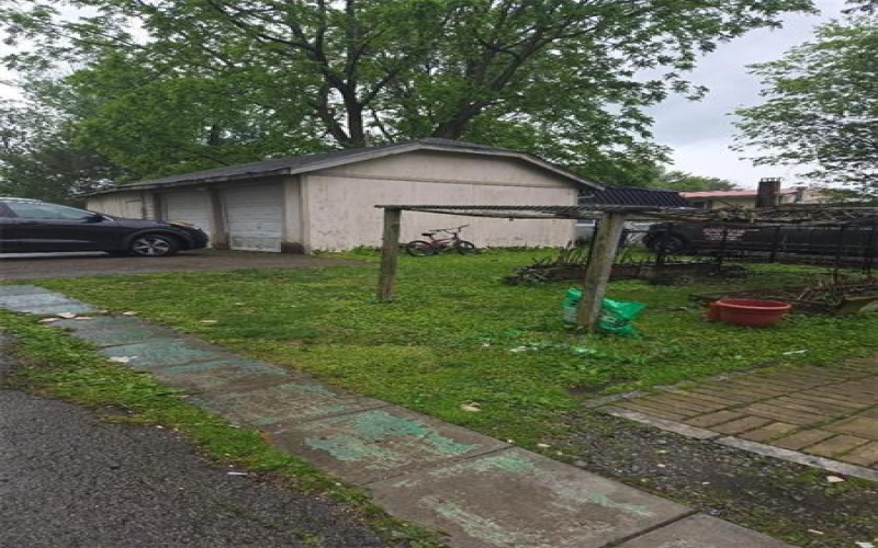 615 Morgantown Road, Uniontown, 15401, 4 Bedrooms Bedrooms, 9 Rooms Rooms,1.1 BathroomsBathrooms,Residential,For Sale,Morgantown Road,1705857