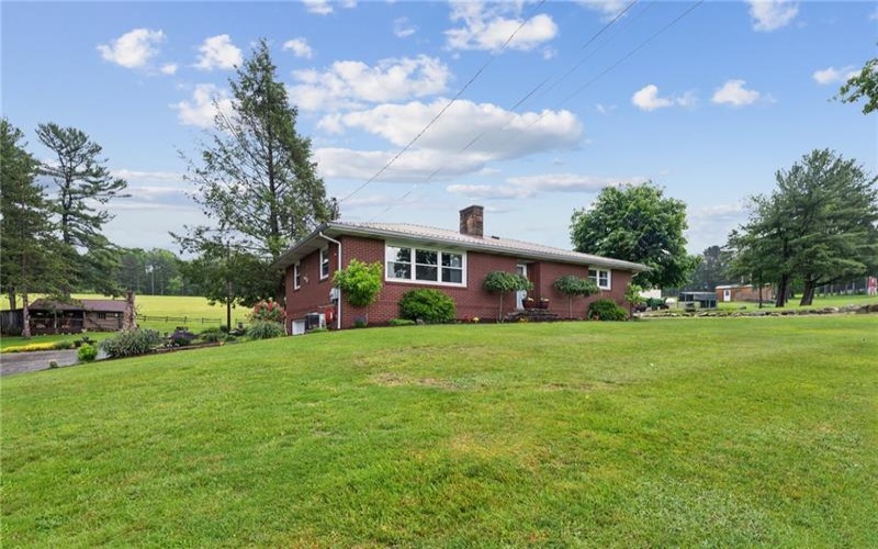 234 Ankney Hill Rd, Acme, 15610, 3 Bedrooms Bedrooms, ,1.1 BathroomsBathrooms,Residential,For Sale,Ankney Hill Rd,1705865