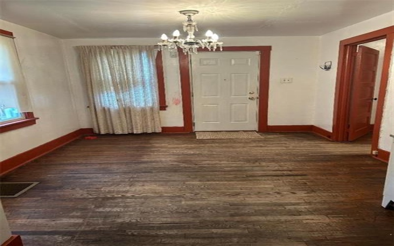 204 2nd Street, 15085, 15085, 2 Bedrooms Bedrooms, 6 Rooms Rooms,1.1 BathroomsBathrooms,Residential,For Sale,2nd Street,1718453