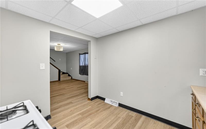102, 104, 106, 108 9th Street, Monongahela, 15063, 2 Bedrooms Bedrooms, 5 Rooms Rooms,1.1 BathroomsBathrooms,Residential,For Sale,9th Street,1718597