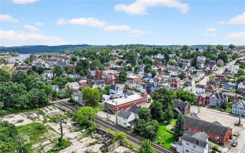 102, 104, 106, 108 9th Street, Monongahela, 15063, 2 Bedrooms Bedrooms, 5 Rooms Rooms,1.1 BathroomsBathrooms,Residential,For Sale,9th Street,1718597