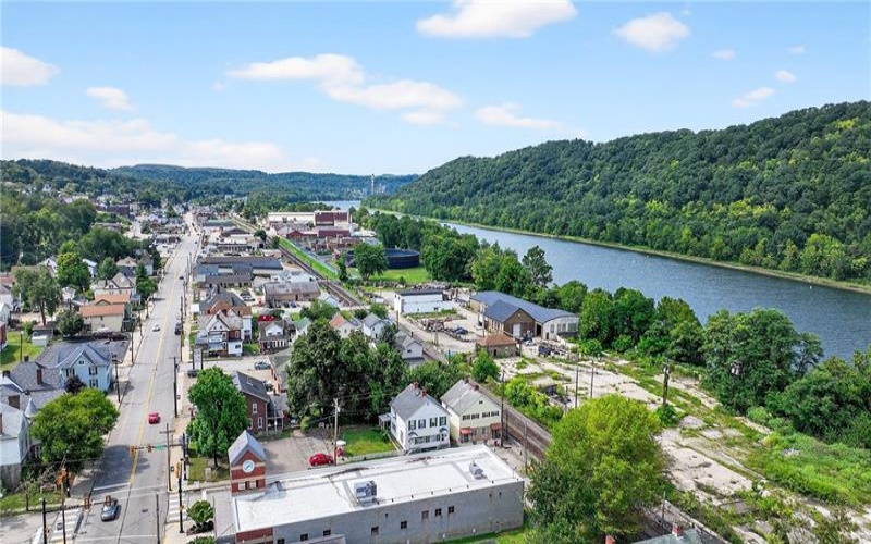 102, 104, 106, 108 9th Street, Monongahela, 15063, 2 Bedrooms Bedrooms, 5 Rooms Rooms,1.1 BathroomsBathrooms,Residential,For Sale,9th Street,1718597