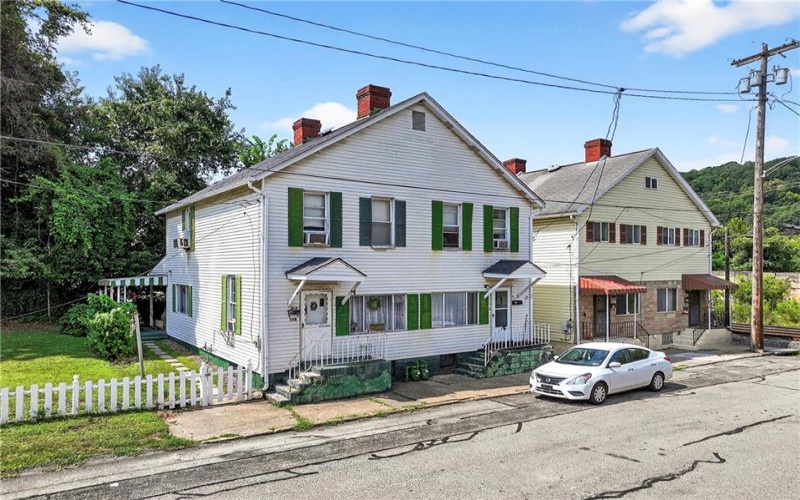 102, 104, 106, 108 9th Street, Monongahela, 15063, 2 Bedrooms Bedrooms, 5 Rooms Rooms,1.1 BathroomsBathrooms,Residential,For Sale,9th Street,1718597