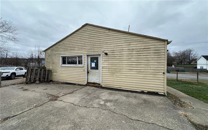 80 Caldwell Ave, Washington, 15301, 2 Bedrooms Bedrooms, 5 Rooms Rooms,1 BathroomBathrooms,Residential,For Sale,Caldwell Ave,1706150