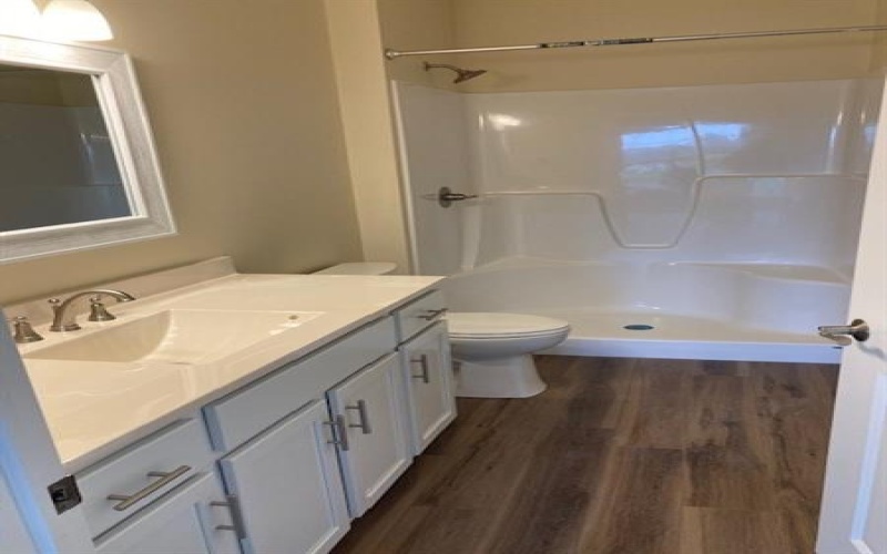 4055 Briarwood Dr, Jeannette, 15644, 2 Bedrooms Bedrooms, 9 Rooms Rooms,3 BathroomsBathrooms,Residential,For Sale,Briarwood Dr,1706154