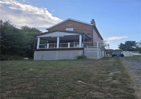255 Francis Mine State Rd, Burgettstown, 15021, 2 Bedrooms Bedrooms, ,1 BathroomBathrooms,Residential,For Sale,Francis Mine State Rd,1718661