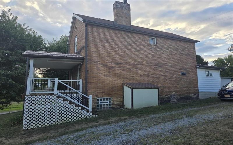 255 Francis Mine State Rd, Burgettstown, 15021, 2 Bedrooms Bedrooms, ,1 BathroomBathrooms,Residential,For Sale,Francis Mine State Rd,1718661
