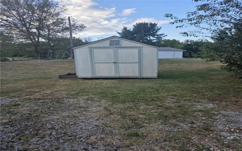 255 Francis Mine State Rd, Burgettstown, 15021, 2 Bedrooms Bedrooms, ,1 BathroomBathrooms,Residential,For Sale,Francis Mine State Rd,1718661